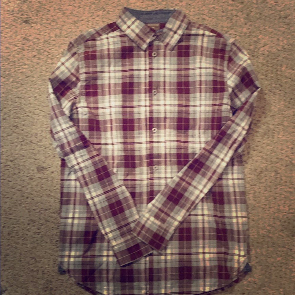 Men’s cotton flannel button down long sleeve